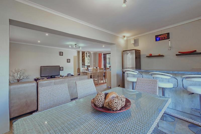 3 Bedroom Property for Sale in Walmer Downs Eastern Cape